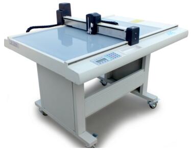 DCG50系列電子模切切割機(jī)